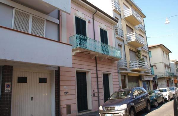 La Viareggina Hotel Viareggio Phòng bức ảnh